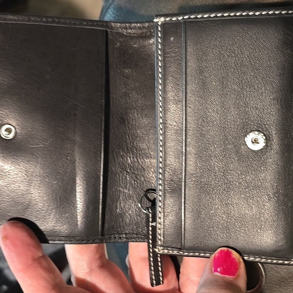 Coach Black Leather Compact Wallet with Key Ring Accent 4.75x3.25 Good Condition - Picture 3 of 13